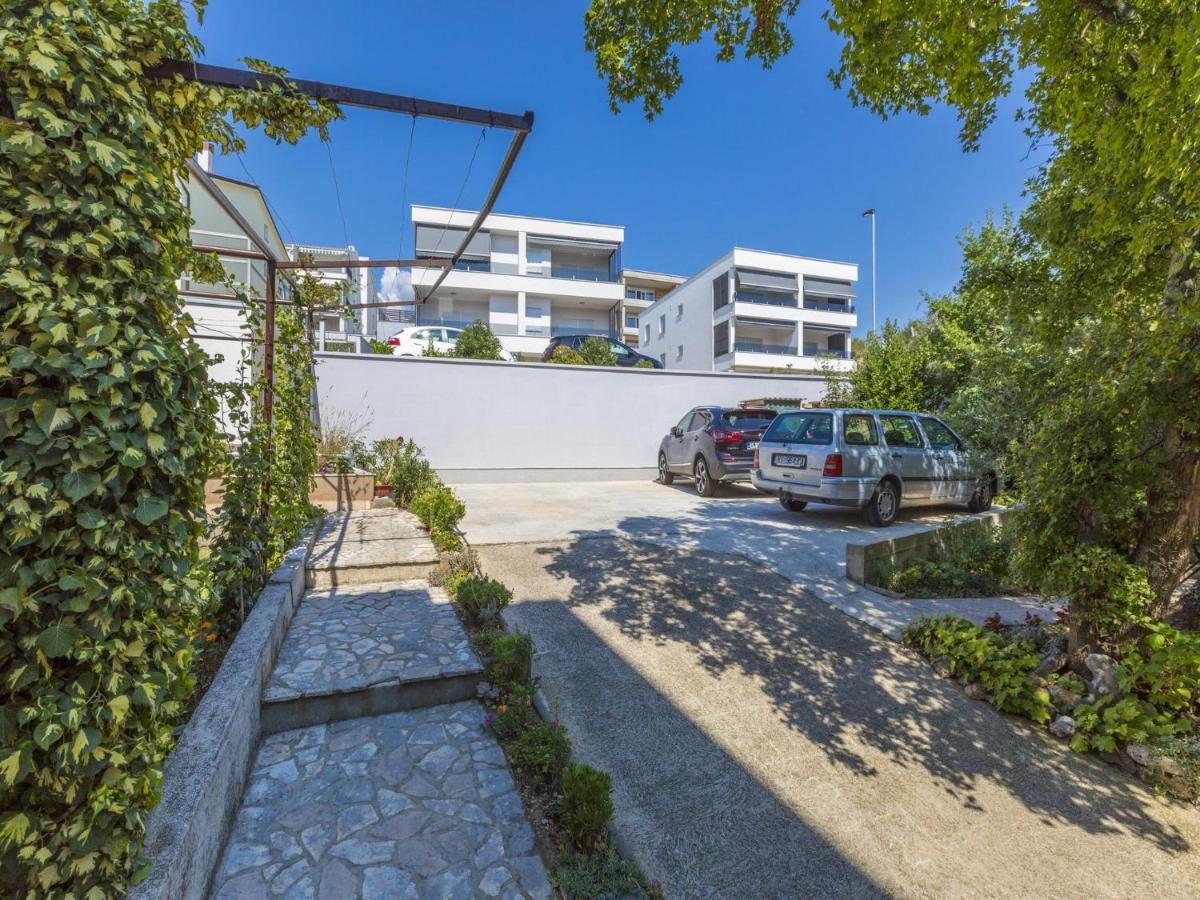 Apartment Heriban Цриквеница Экстерьер фото