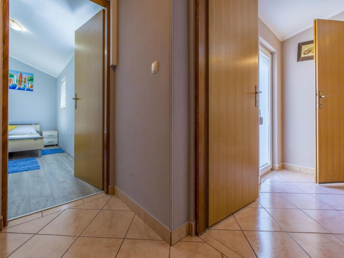 Apartment Heriban Цриквеница Экстерьер фото
