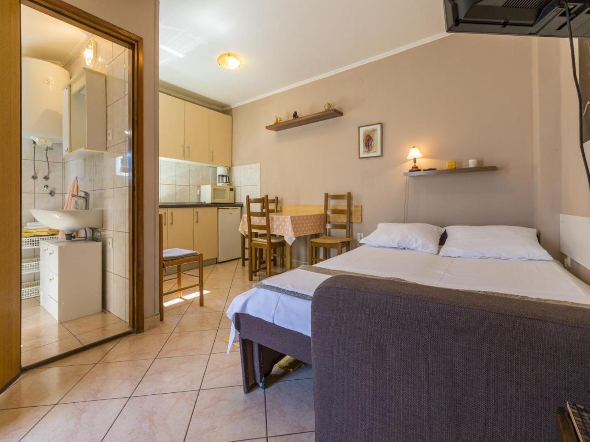 Apartment Heriban Цриквеница Экстерьер фото