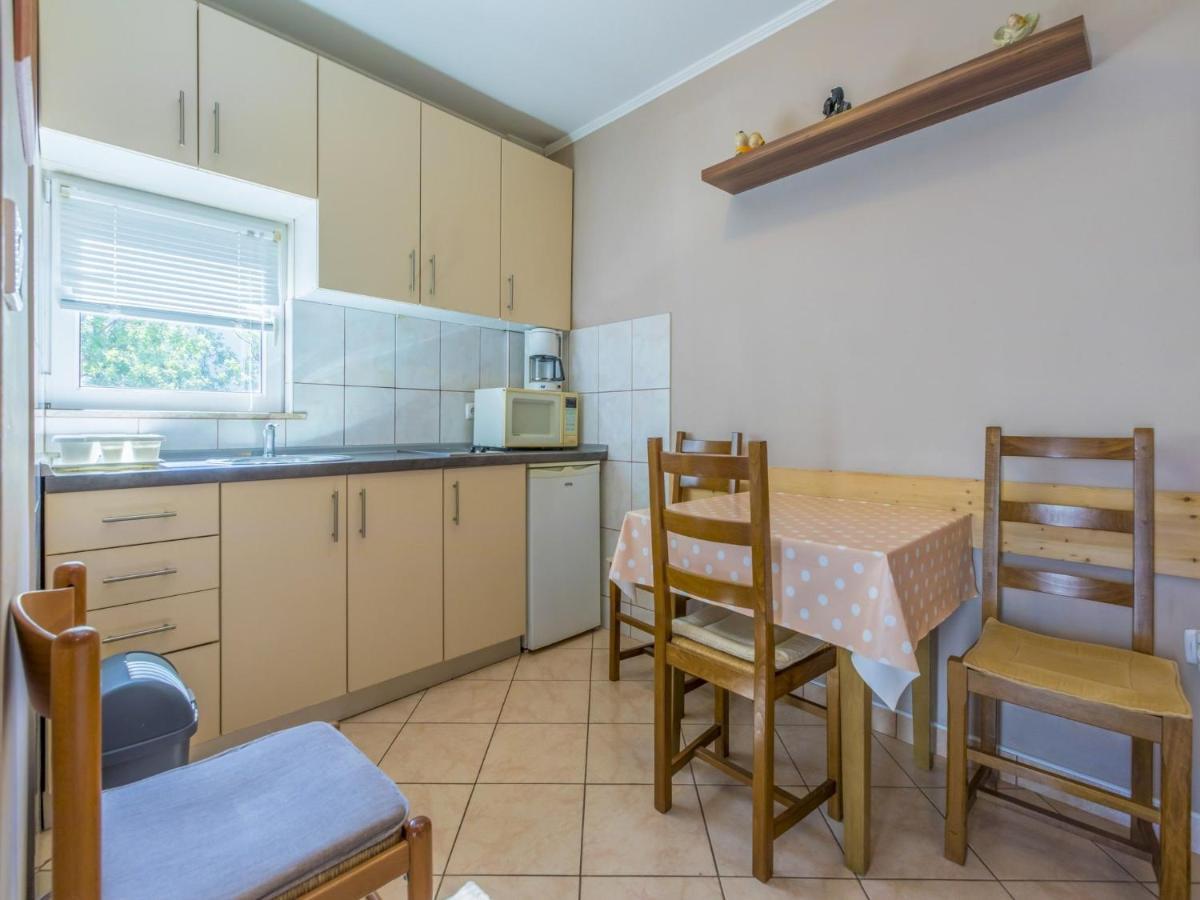 Apartment Heriban Цриквеница Экстерьер фото