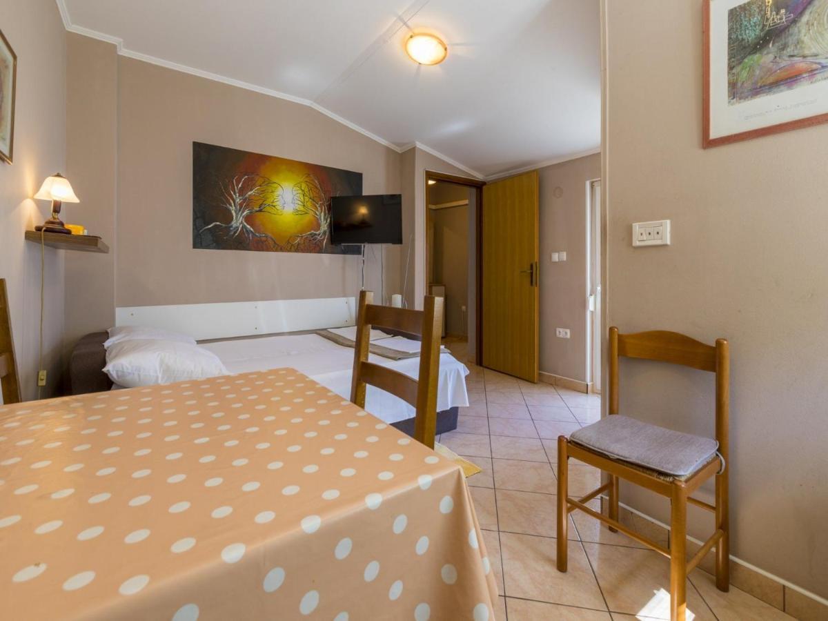 Apartment Heriban Цриквеница Экстерьер фото